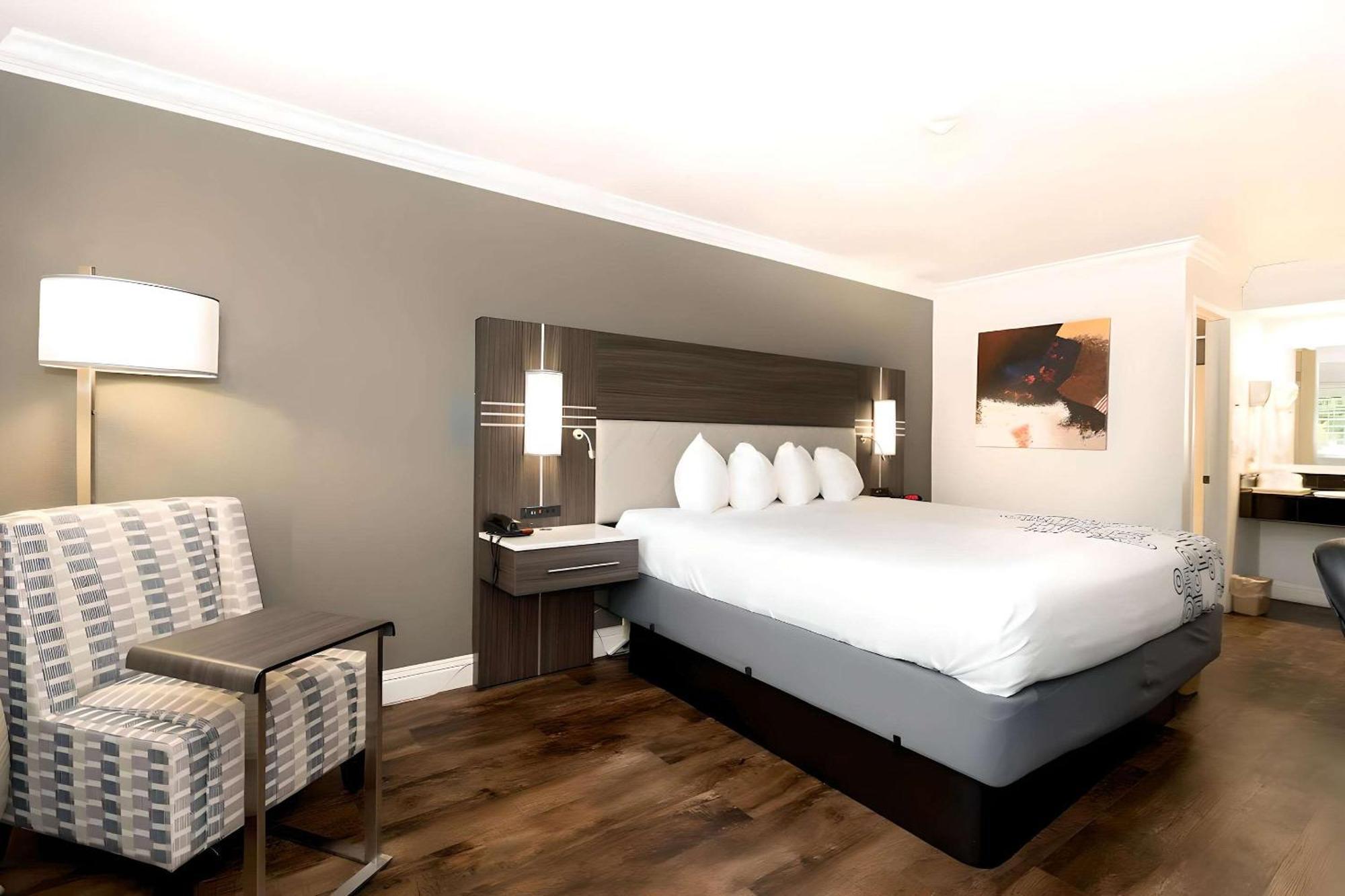 Rodeway Inn San Jose Hwy-101 Tully Rd Exit Dış mekan fotoğraf