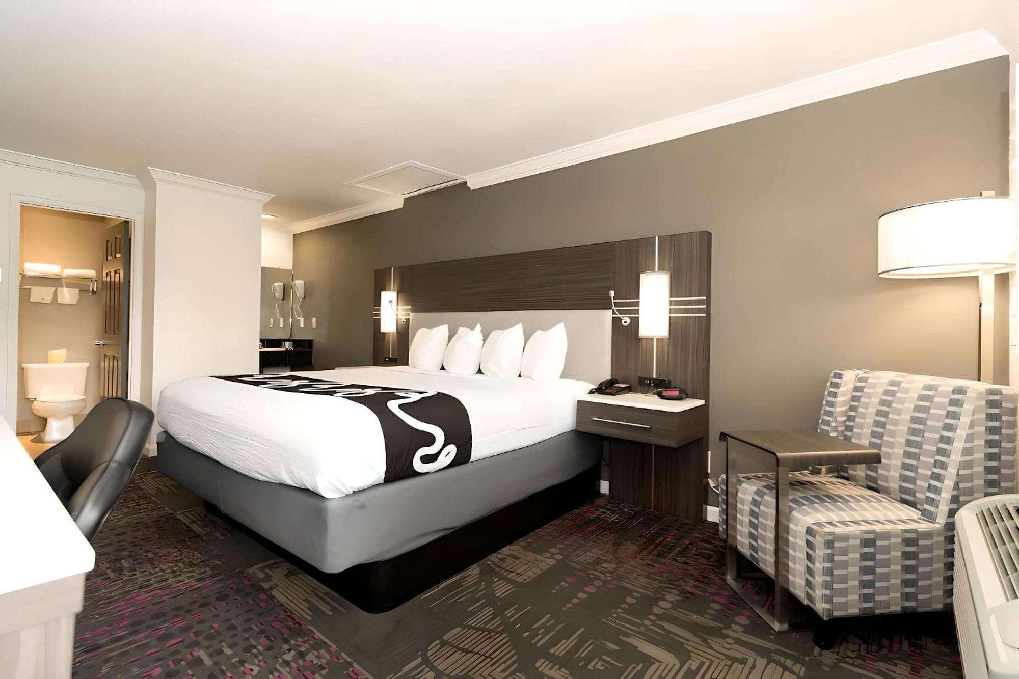 Rodeway Inn San Jose Hwy-101 Tully Rd Exit Dış mekan fotoğraf