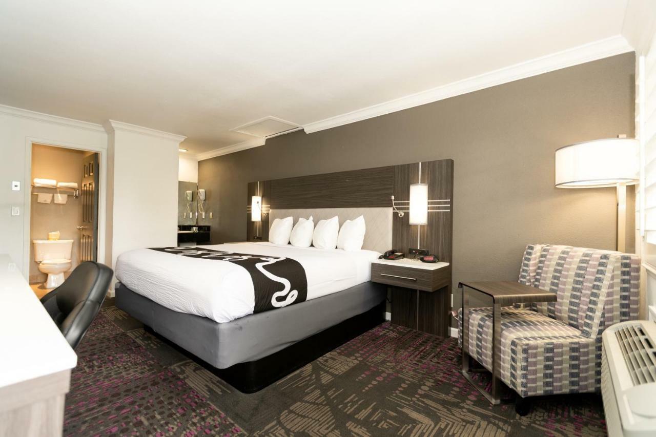 Rodeway Inn San Jose Hwy-101 Tully Rd Exit Dış mekan fotoğraf